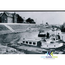 Kade met Douanekantoor F00001890